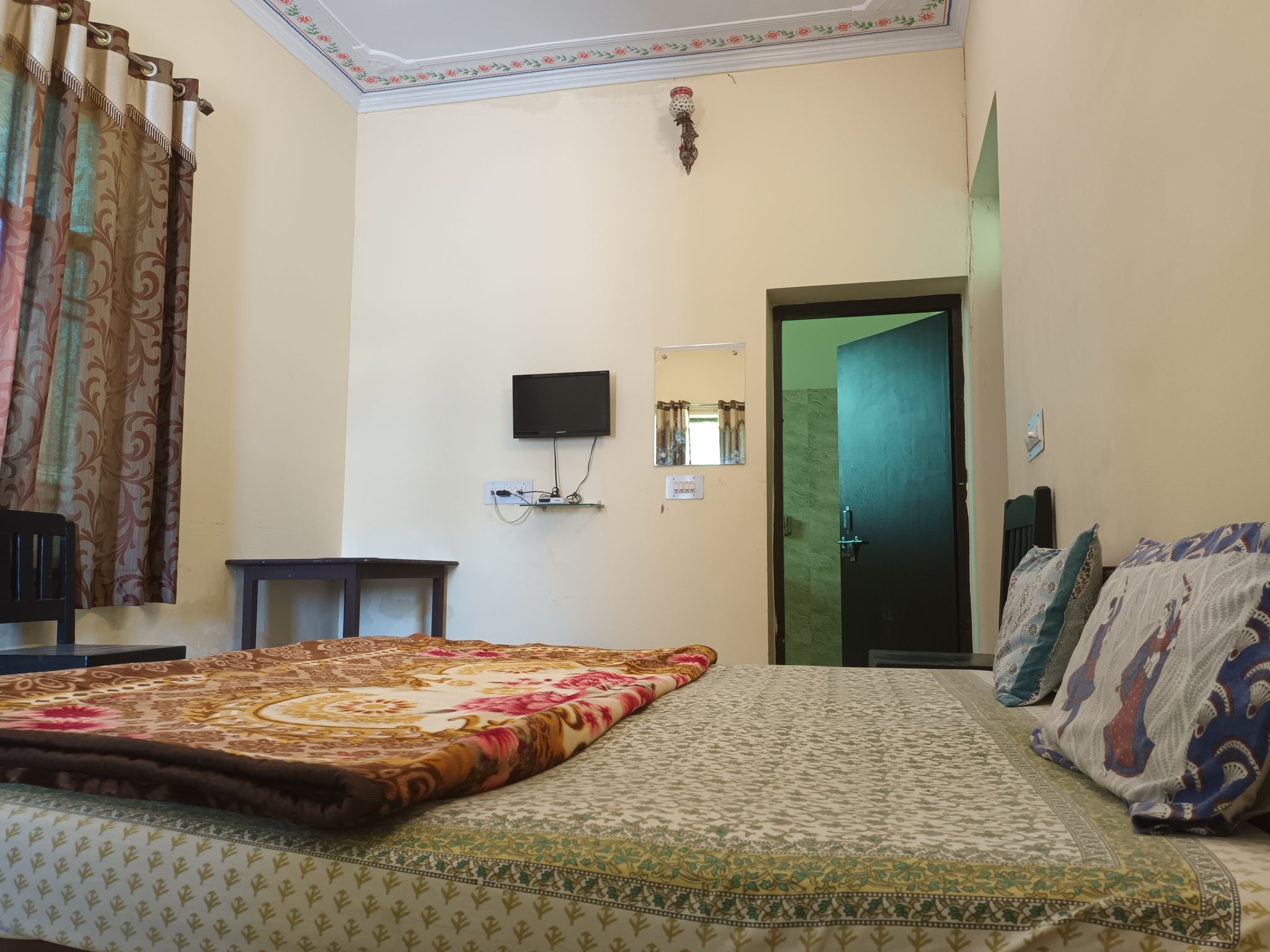 Hotel Green Haveli Deluxe Room 3