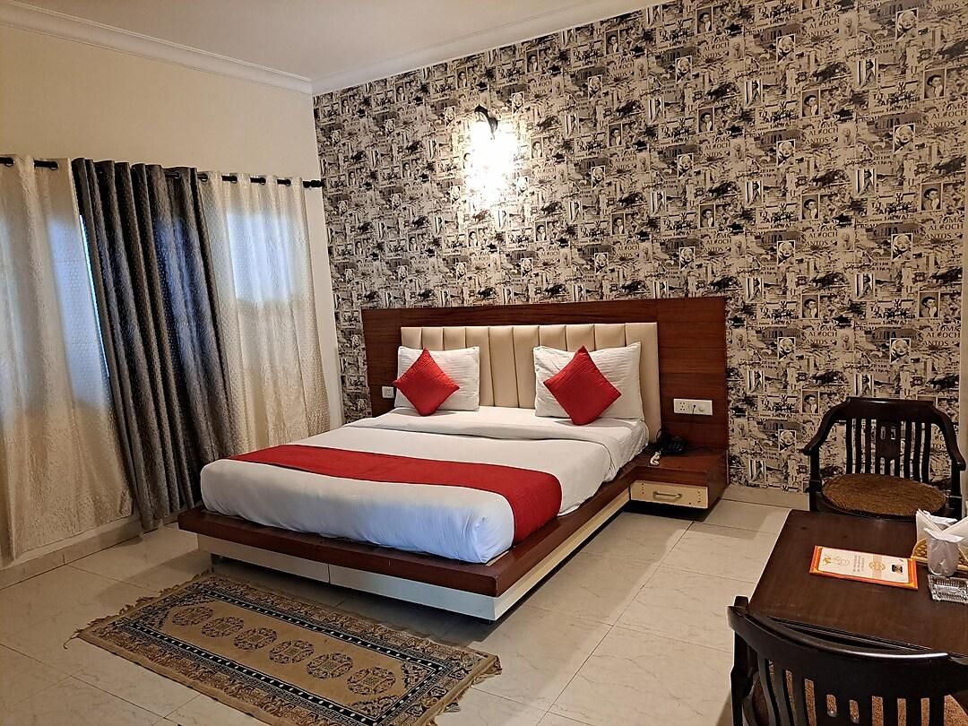 Hotel Grand Shoba Deluxe room 4