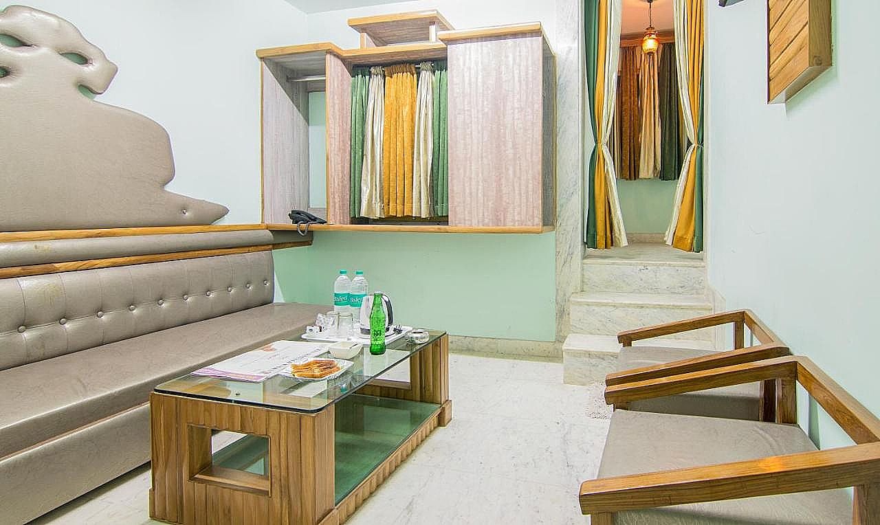 Hotel Natraj Yes Please @ New Delhi Railway station Deluxe Double Room with free wifi 29