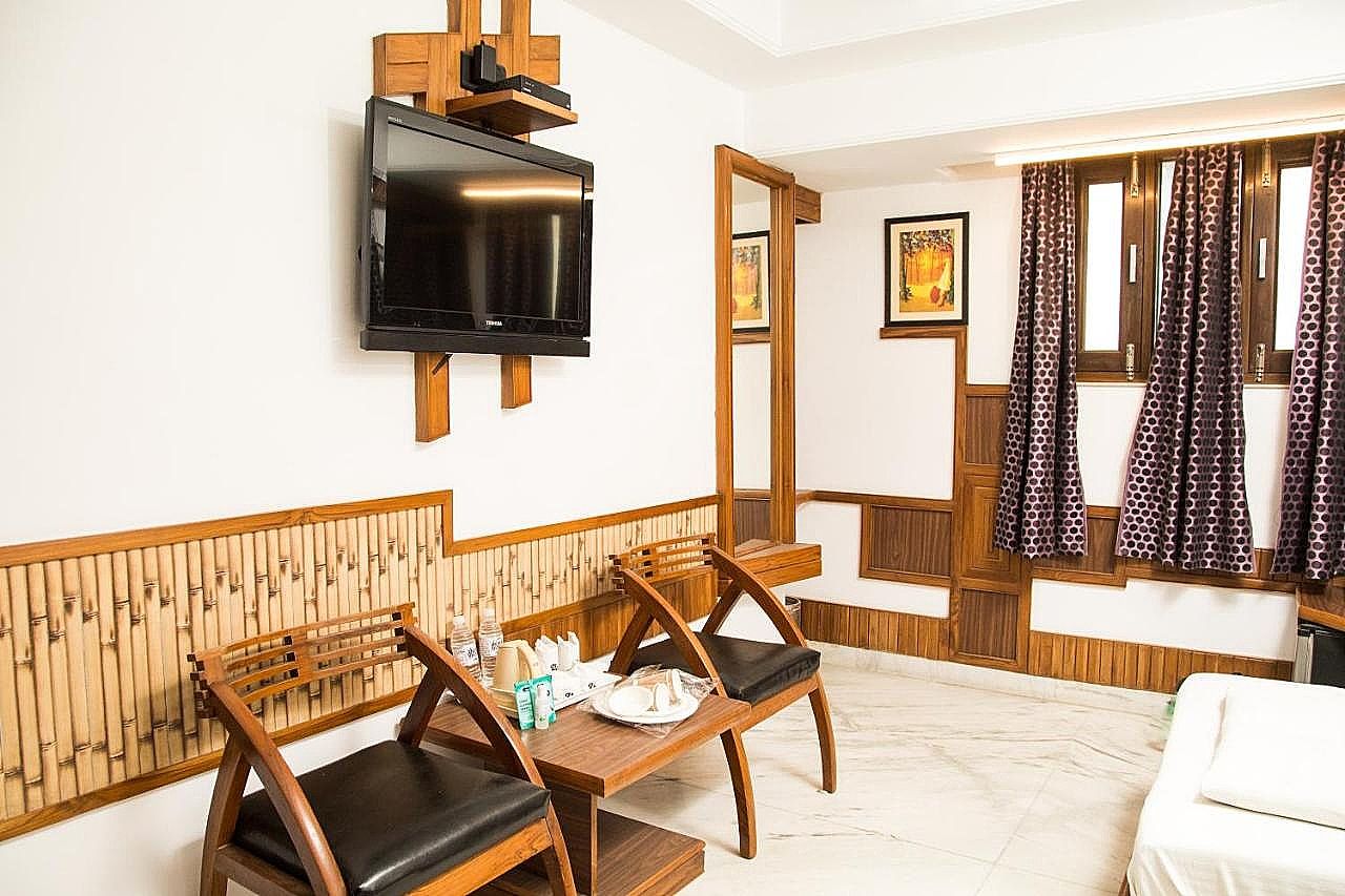 Hotel Natraj Yes Please @ New Delhi Railway station Deluxe Double Room with free wifi 26