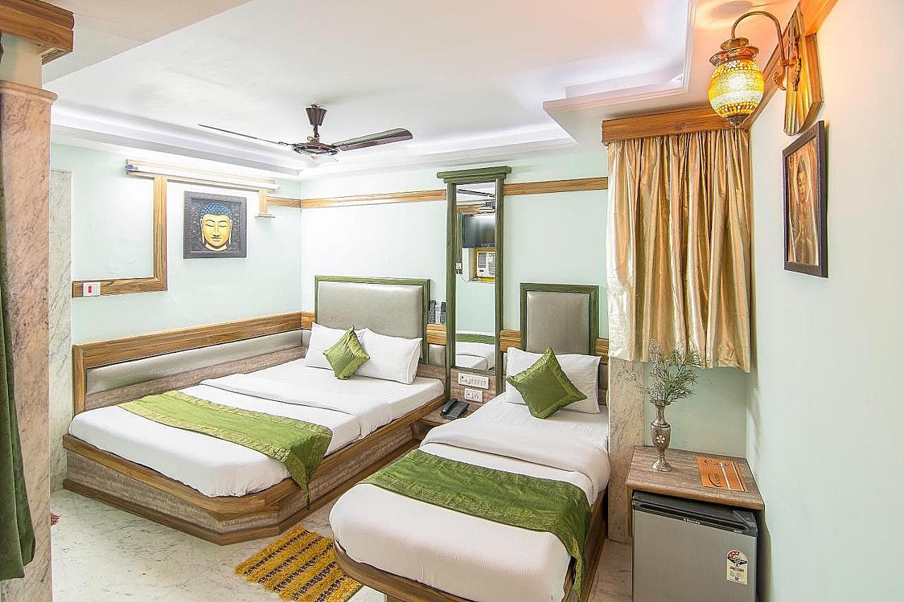 Hotel Natraj Yes Please @ New Delhi Railway station Deluxe Double Room with free wifi 11