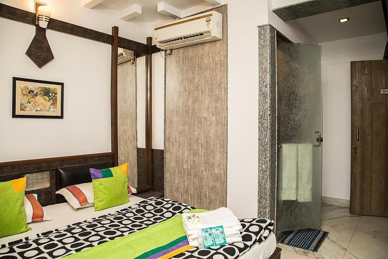 Hotel Natraj Yes Please @ New Delhi Railway station Deluxe Double Room with free wifi 7