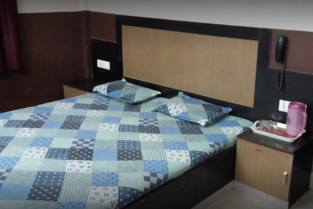 undefined Goroomgo Samrat Palace Puri 7