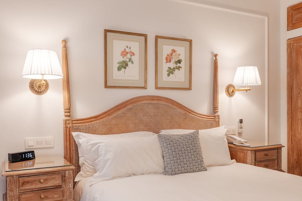 Hotel Manos Stephanie Classic Double Room 2