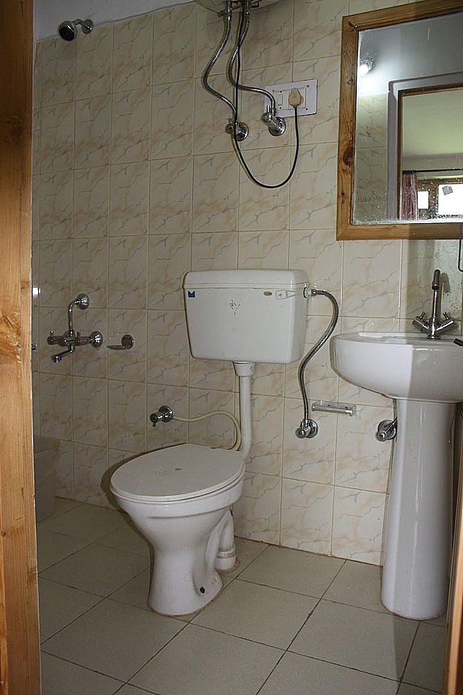 Sarthak B&B Basic Double Room, 1 Queen Bed 2