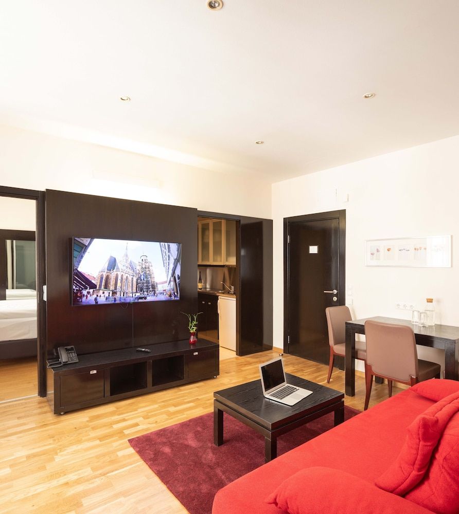 The Levante Rathaus Apartments Superior Apartment 5