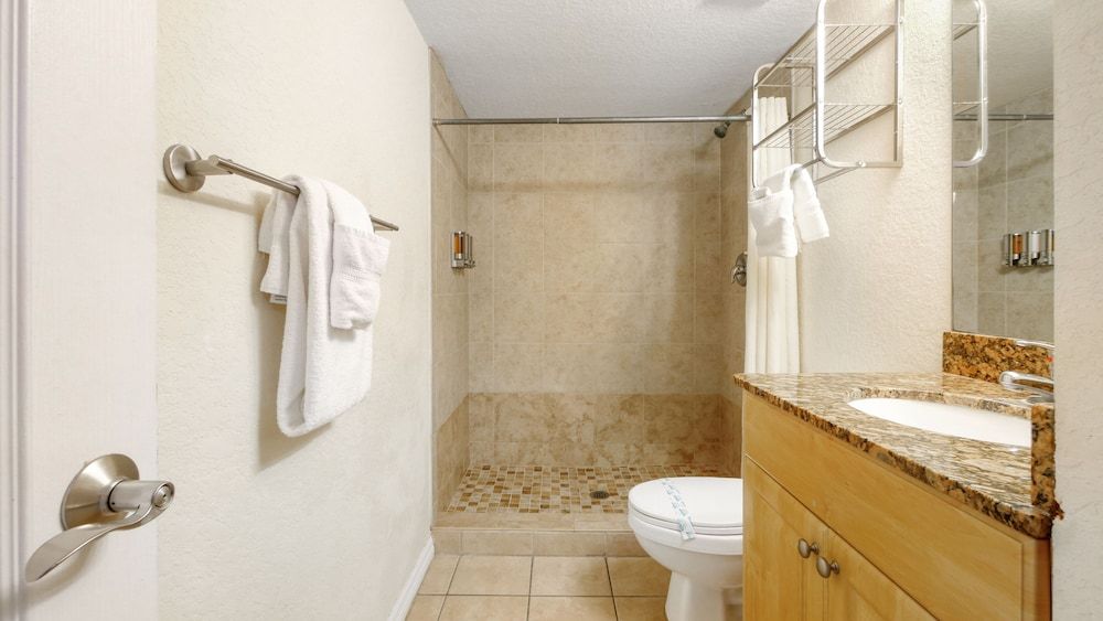 Surf Beach Treasure Island Resort Condo, 2 Bedrooms, Balcony (Gulf Front) 17