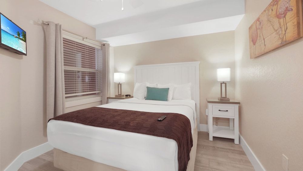 Surf Beach Treasure Island Resort Premium Condo, 2 Bedrooms, Balcony, Ocean View (Gulf Front) 4