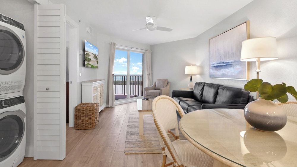 Surf Beach Treasure Island Resort Premium Condo, 2 Bedrooms, Balcony, Ocean View (Gulf Front) 12