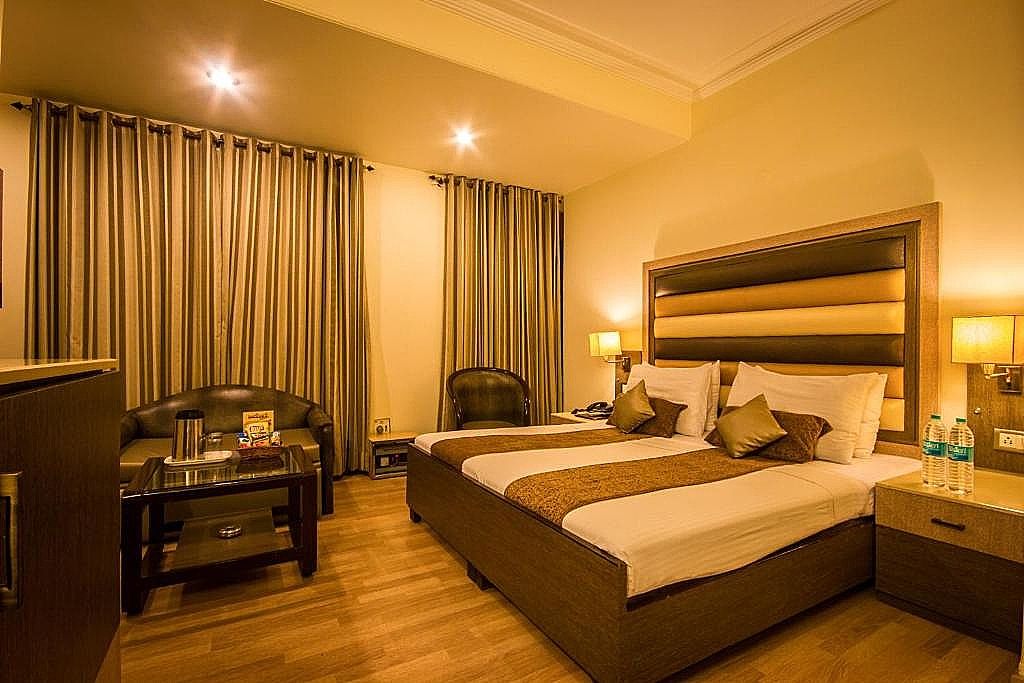The Suncourt Hotel Yatri Superior Room 12