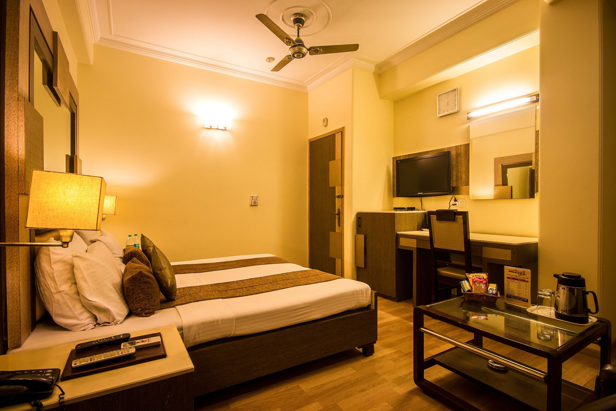The Suncourt Hotel Yatri Value Room 7