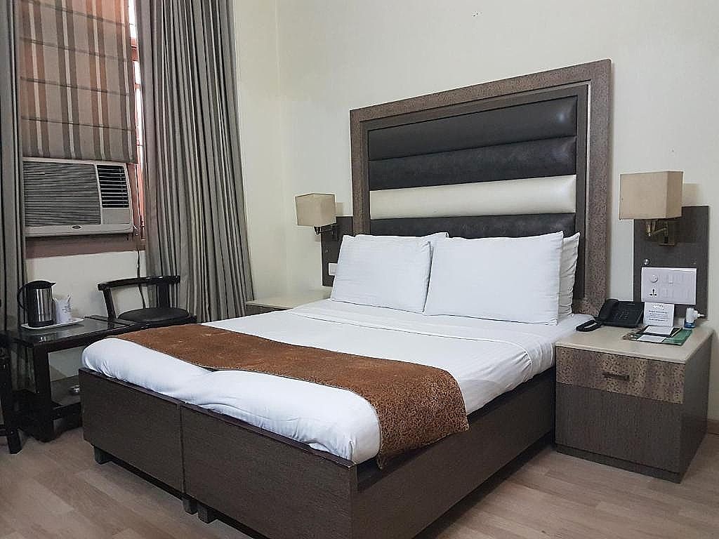 The Suncourt Hotel Yatri Value Room 5