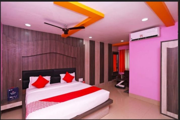Deluxe Double Bed Room Ac With Mattress