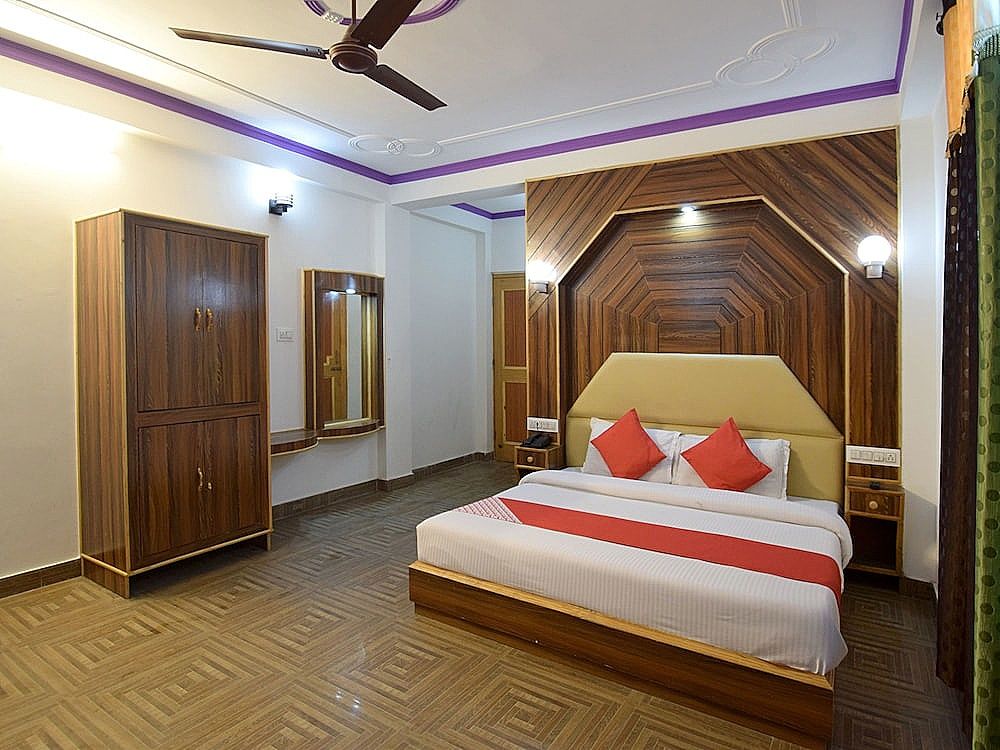 OYO 11733 Hotel Sunlight Double or Twin Room 8