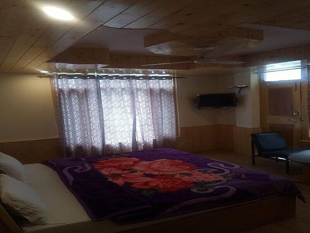 undefined ADB Rooms Hotel Kartik Manali 8