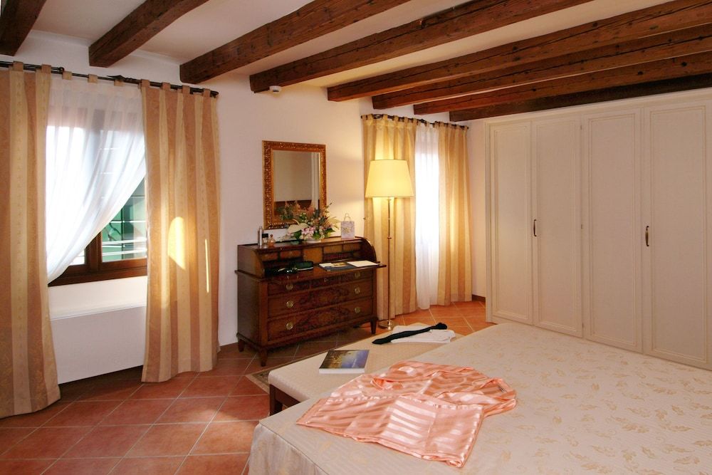 Classic Apartment, 1 Bedroom, Private Bathroom