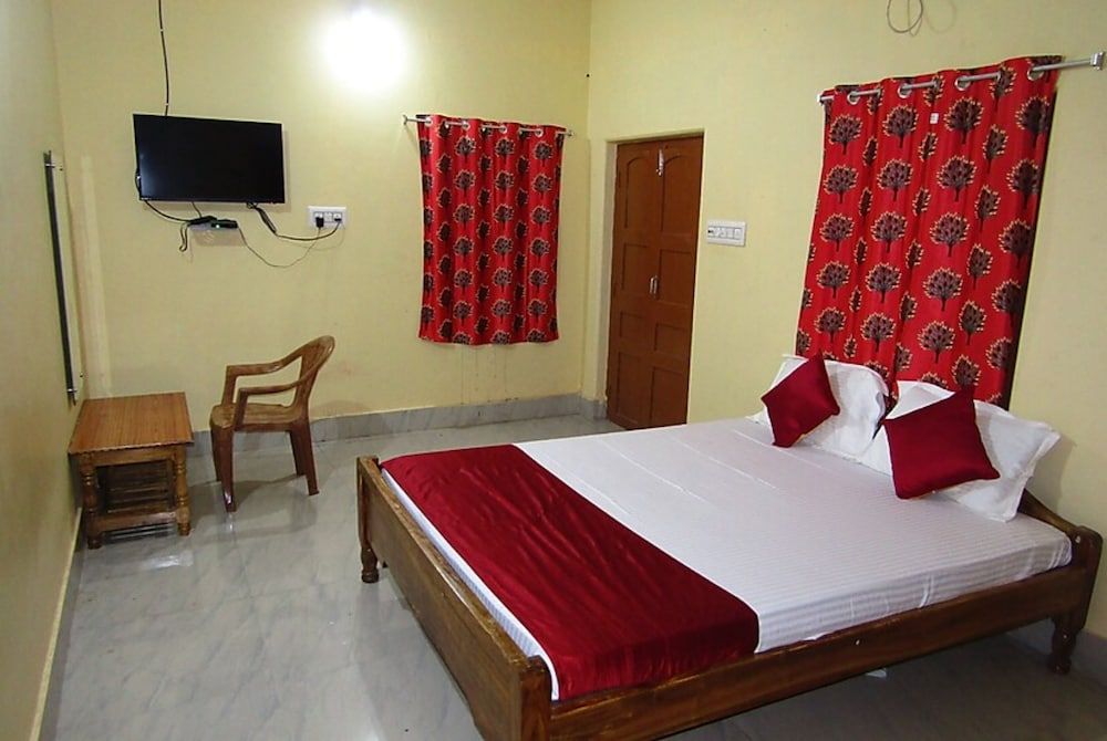 undefined Goroomgo Maa Ugratara Lodge Puri 6