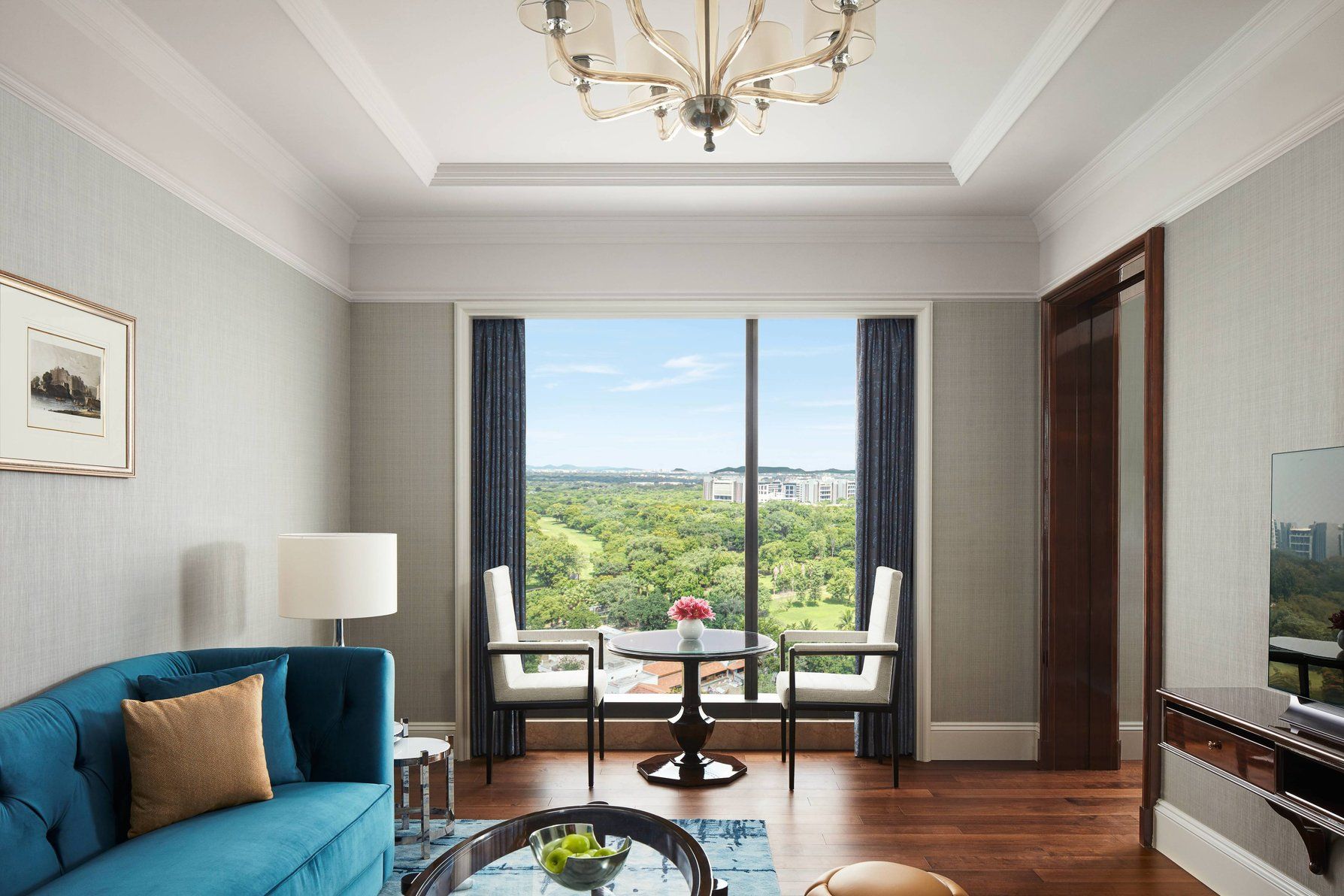 Executive Suite Living Room