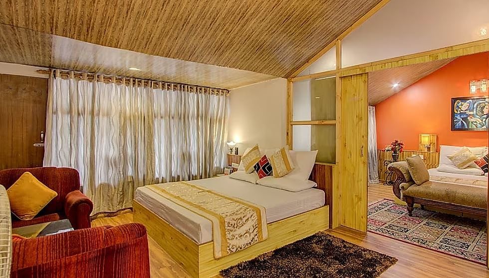Royal family Suite with Balcony