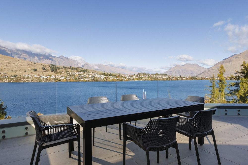 undefined Oaks Queenstown Shores Resort 8