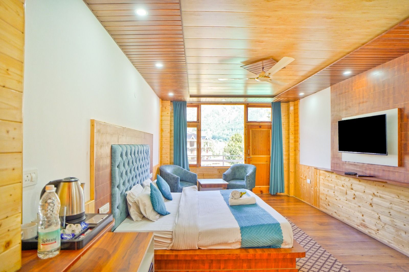 Premium Rooms with Private Balcony Mountain View