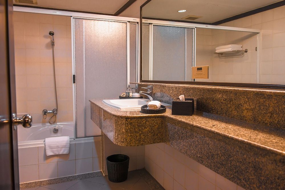 undefined Pantip Suites Sathorn 9