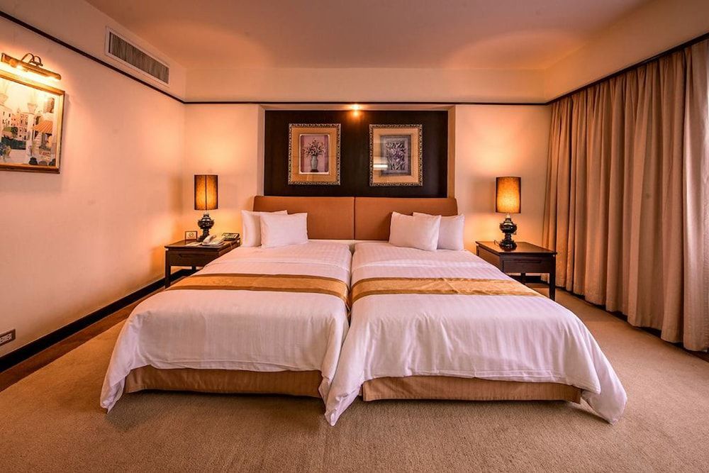 Pantip Suites Sathorn Deluxe Suite, 1 Bedroom, Smoking, City View