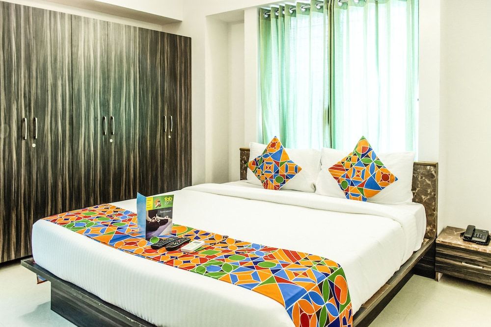 FabHotel Ajay Inn Viman Nagar Deluxe Room, 1 Double Bed, Non Smoking 8