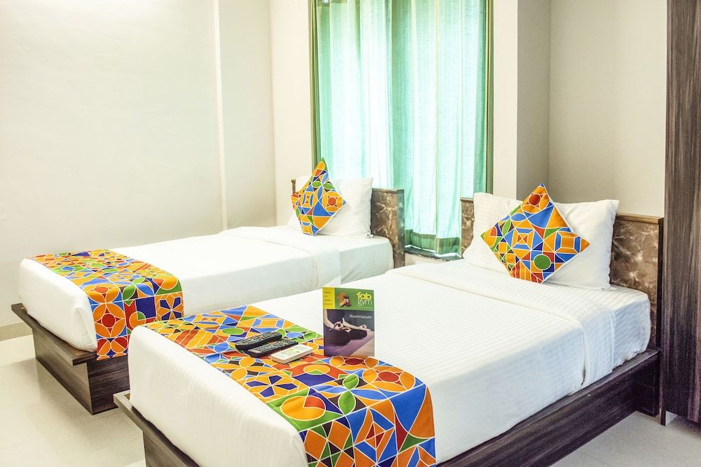 FabHotel Ajay Inn Viman Nagar Deluxe Room, 1 Double Bed, Non Smoking 6