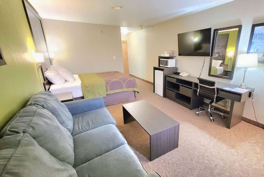 Business Room, 1 Queen Bed with Sofa bed, Non Smoking