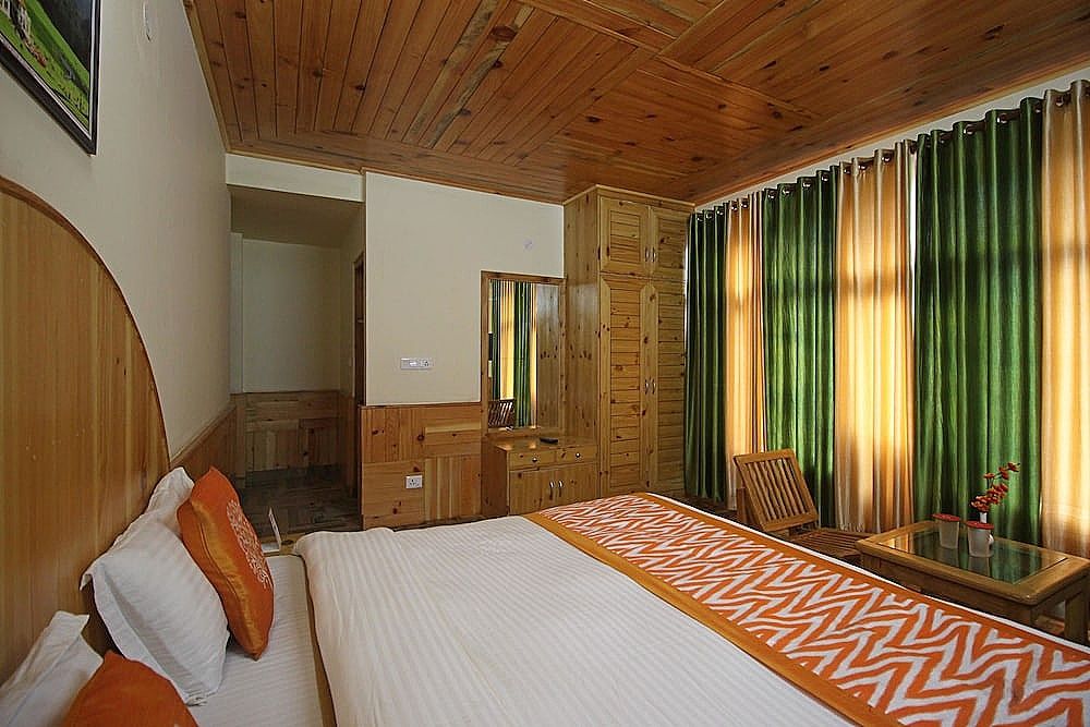 OYO 7538 Home Stay Rajput Royal Cottage Standard Double or Twin Room 3