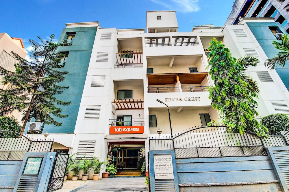 FabHotel Silver Crest