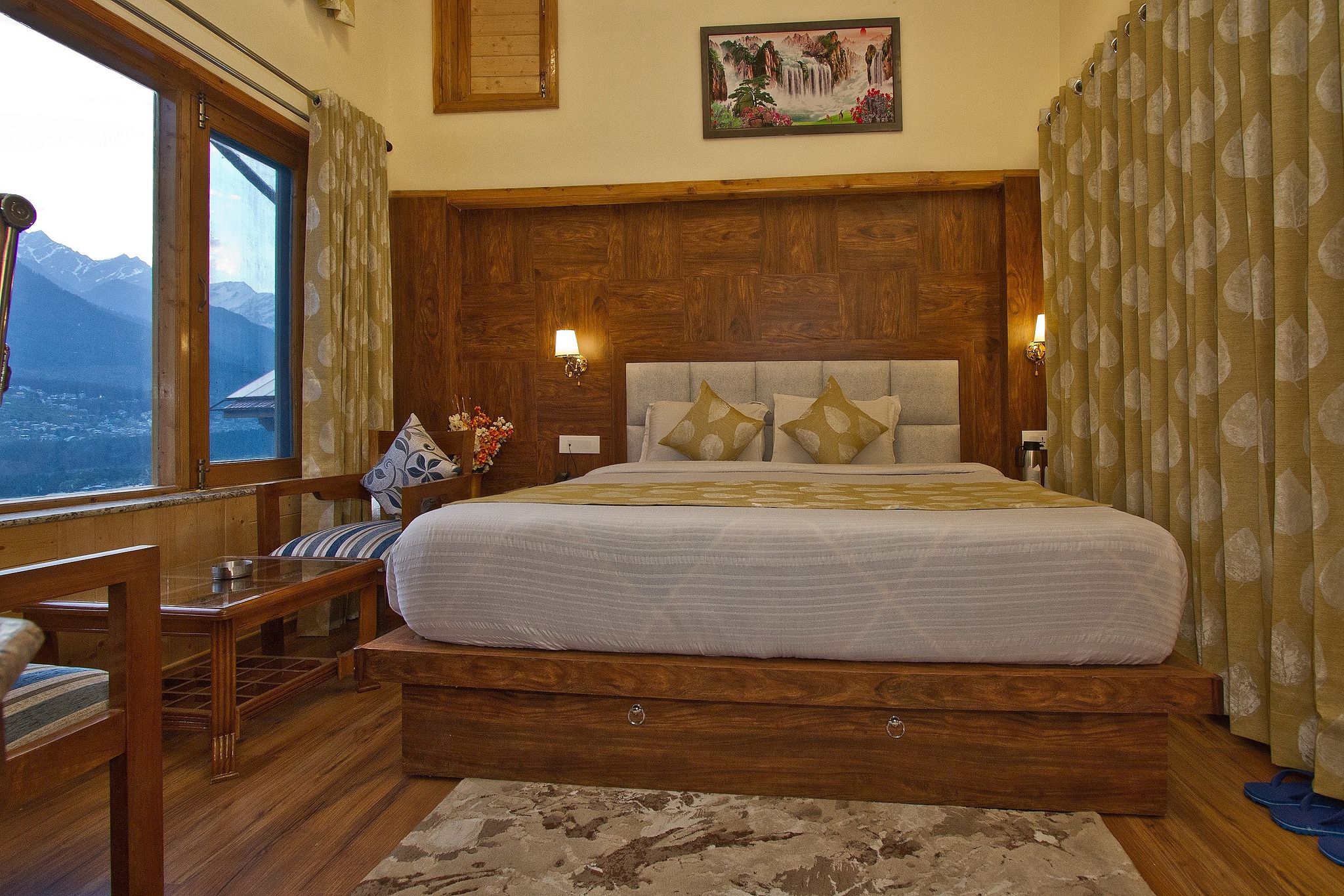 Standard Room Mountain View Centrally Heated (Without Balcony).