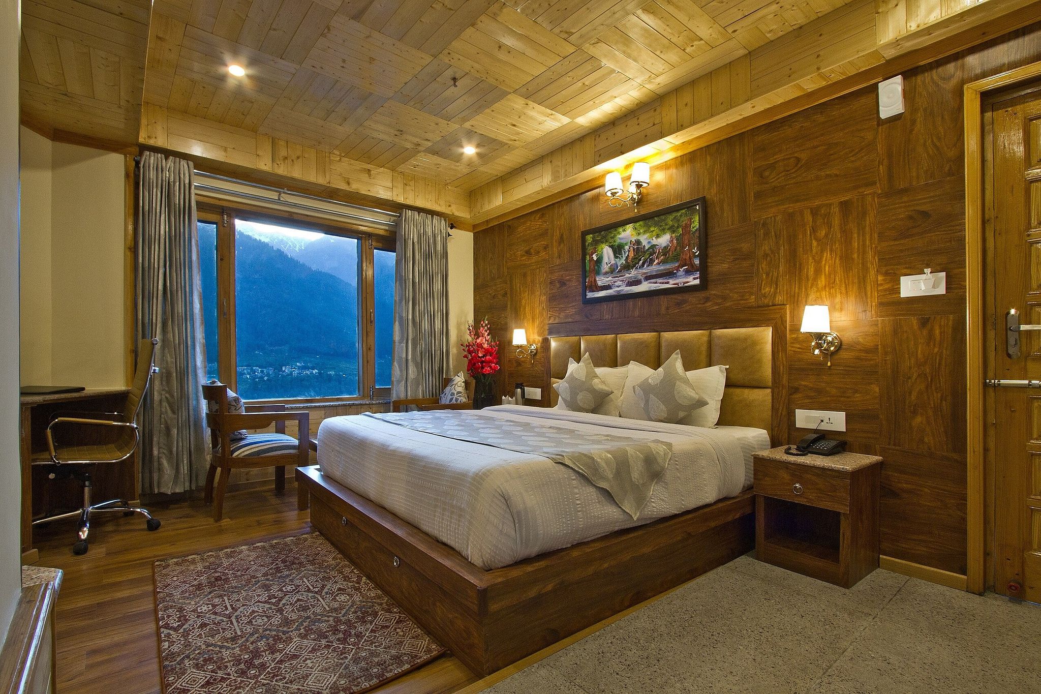Deluxe Cottage Room (centrally heated Mountain view with Balcony)