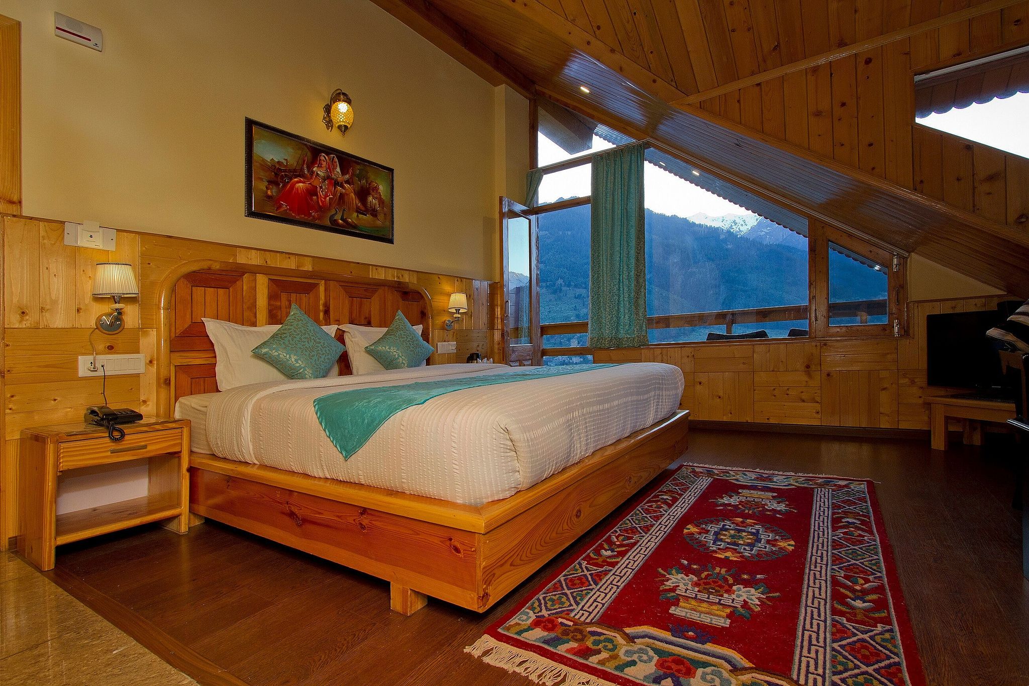 Super Deluxe Cottage room MOUNTAINS View Centrally Heated with Private Balcony