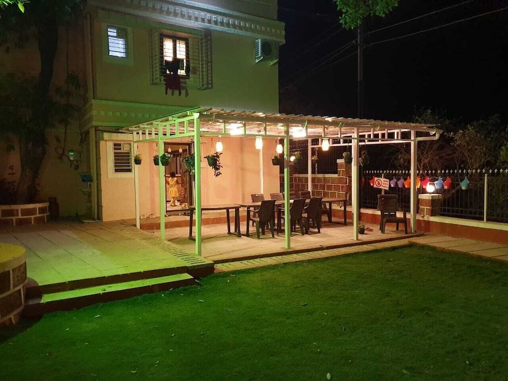 undefined Arabian Villa's 10