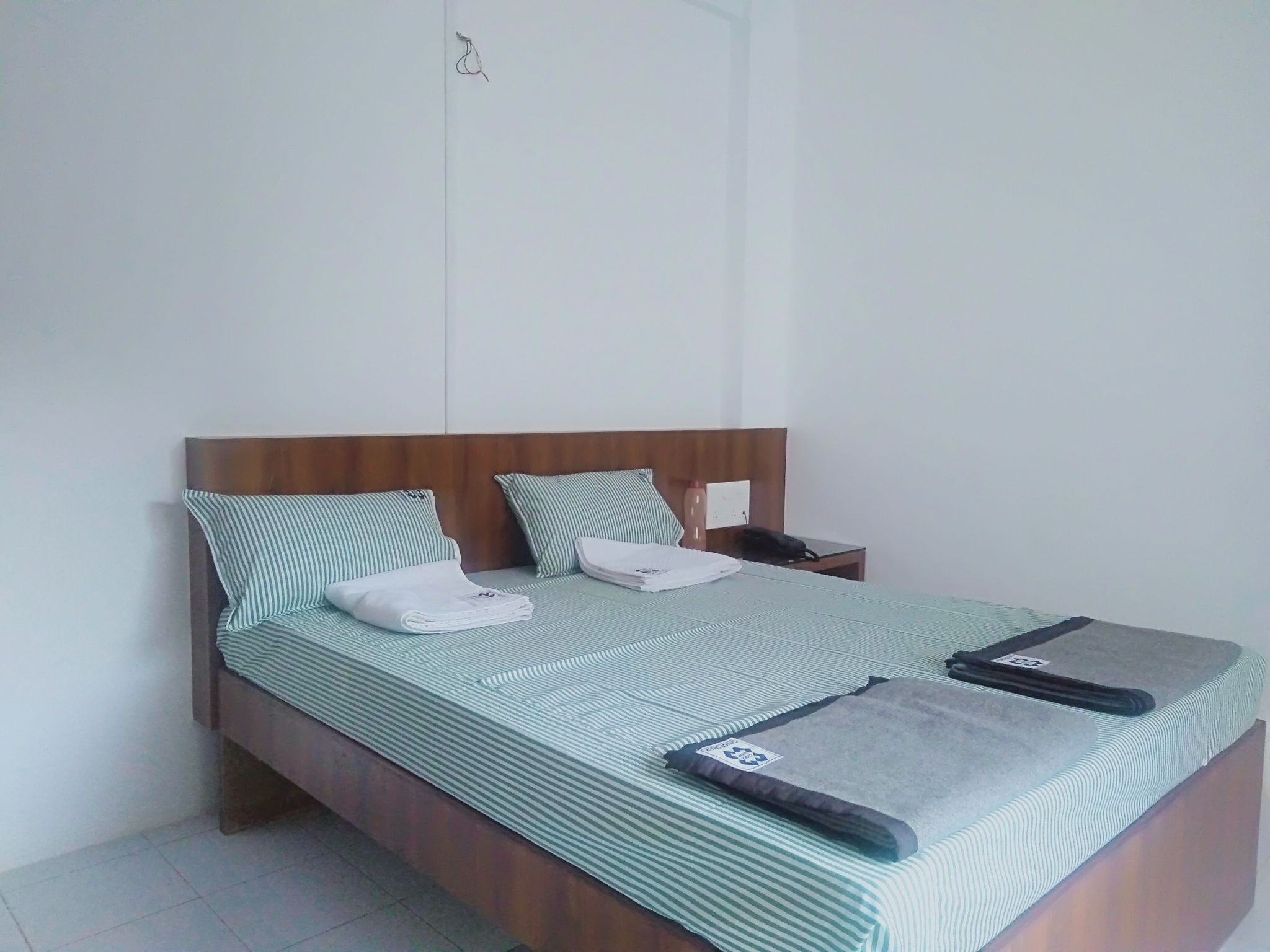CHOICE GUEST HOUSE WARJE Standard Room AC