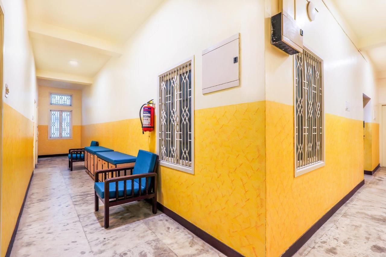 FabHotel Santhi Inn Deluxe Room 13