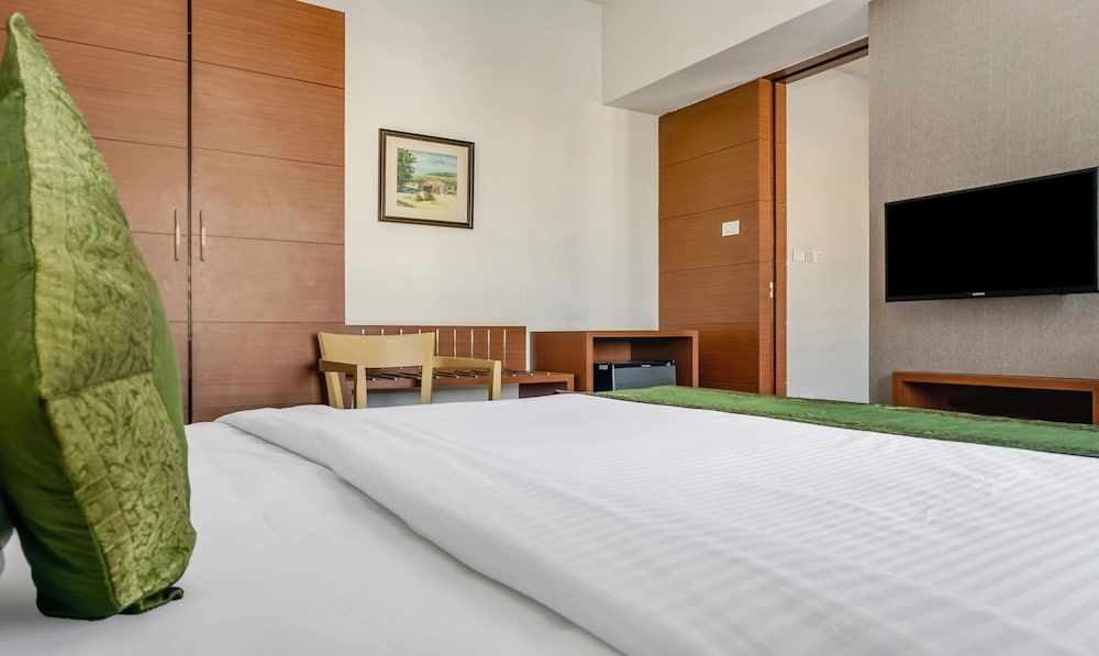 undefined Treebo Rathi Residency 8