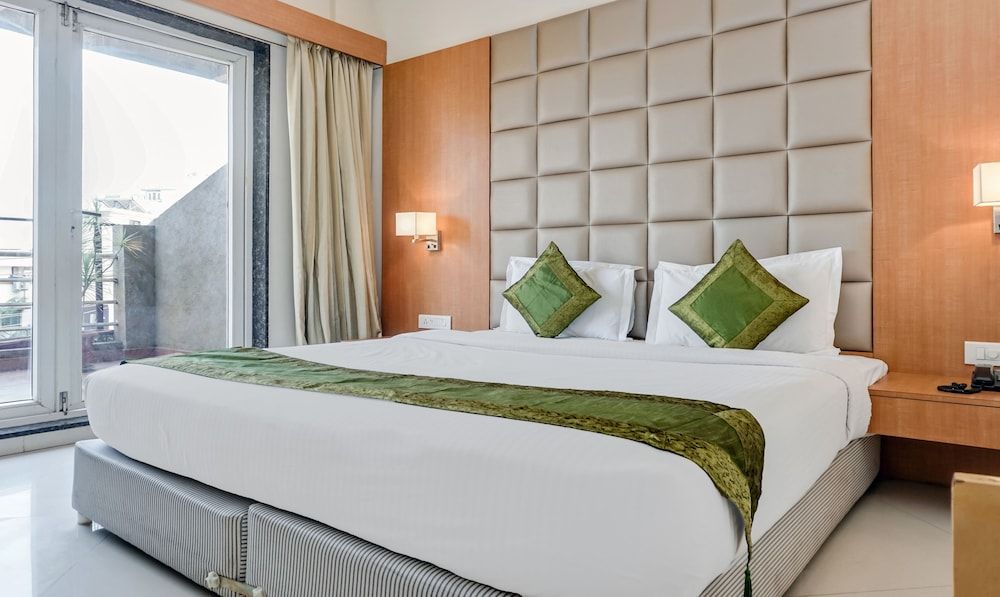 Treebo Rathi Residency Deluxe Room 8