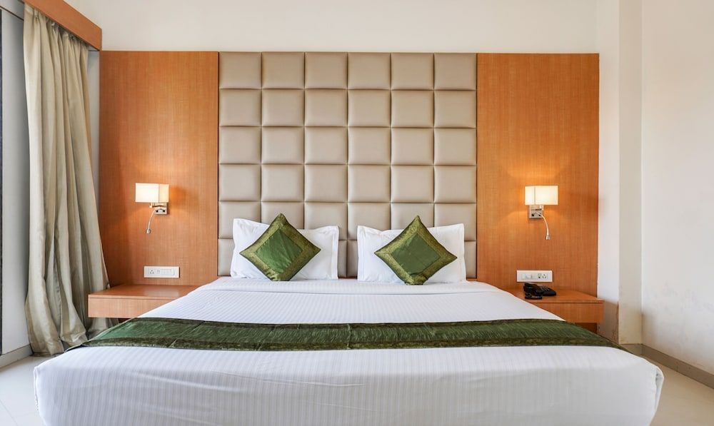 Treebo Rathi Residency Deluxe Room 2