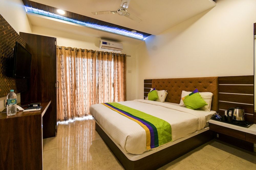 Treebo Prince Palace Standard Double Room 2