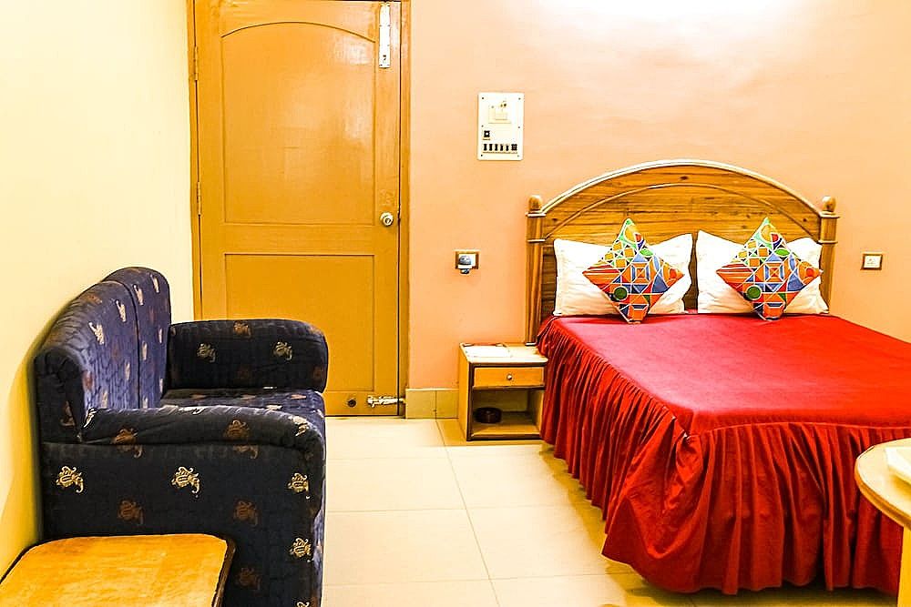 Amit Hotel Deluxe Room 12