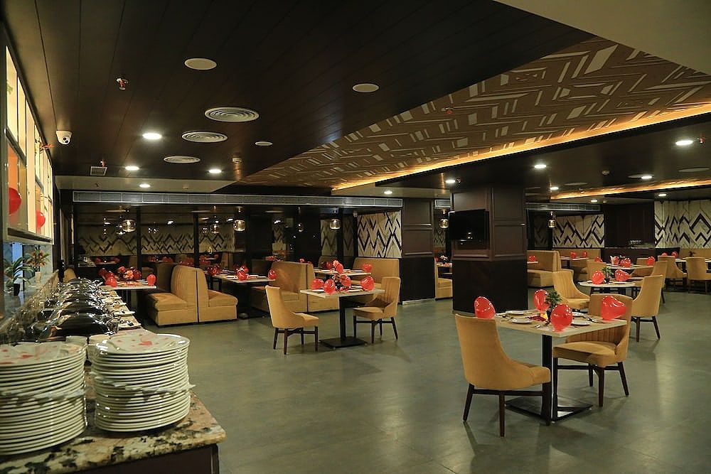 undefined Bravia Hotel- Panchseel Nagar 4