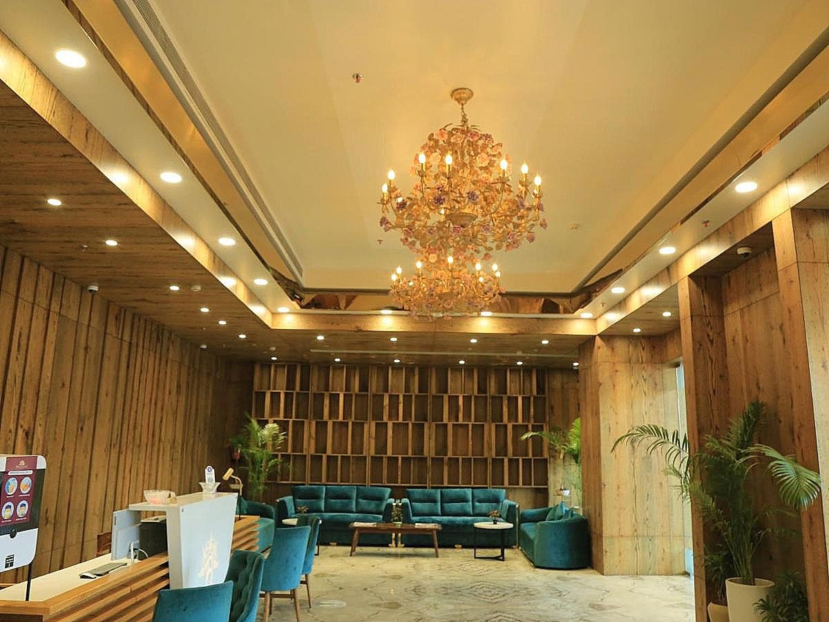 undefined Bravia Hotel- Punchseel Nagar 3