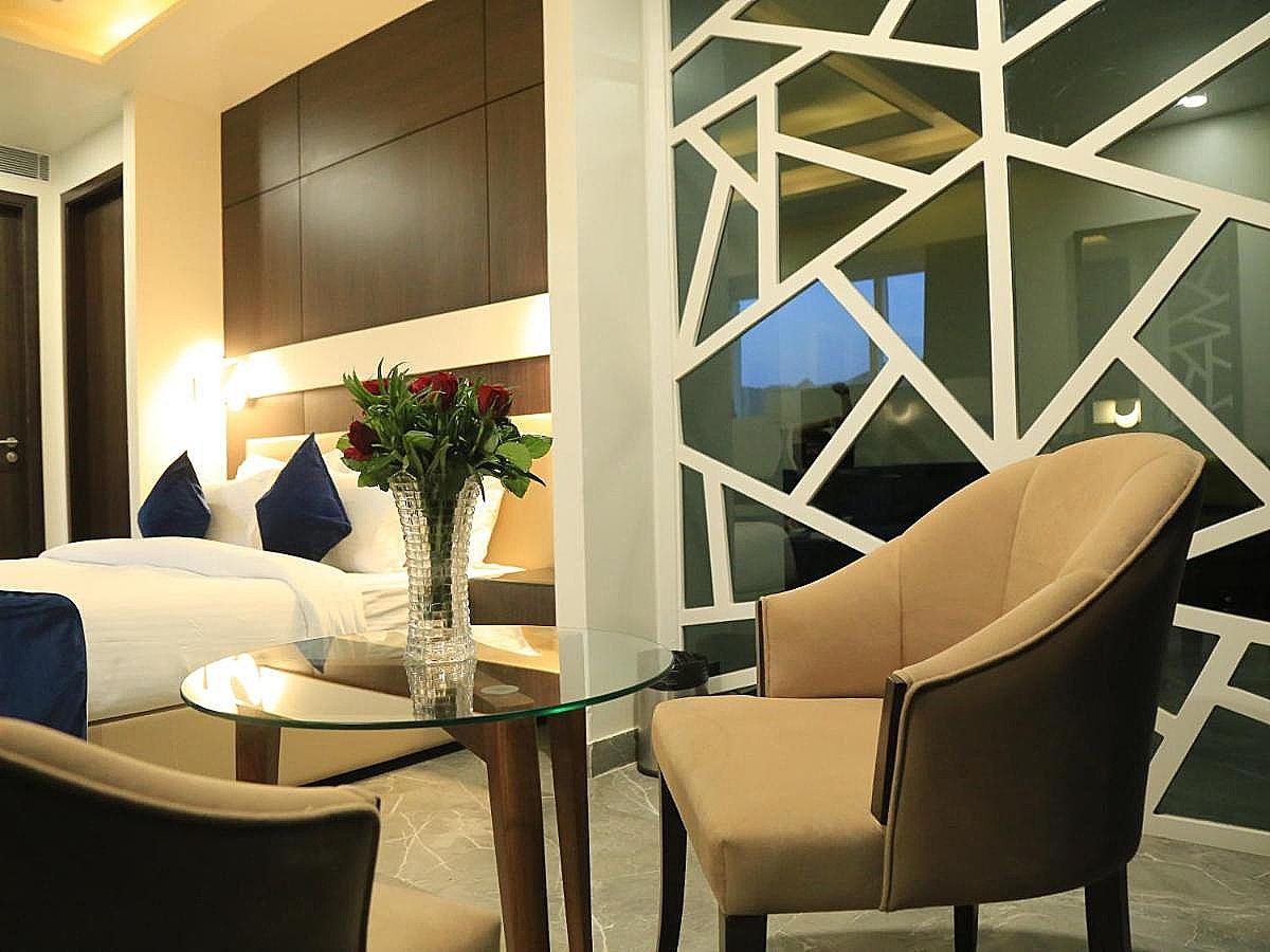 undefined Bravia Hotel- Punchseel Nagar 4