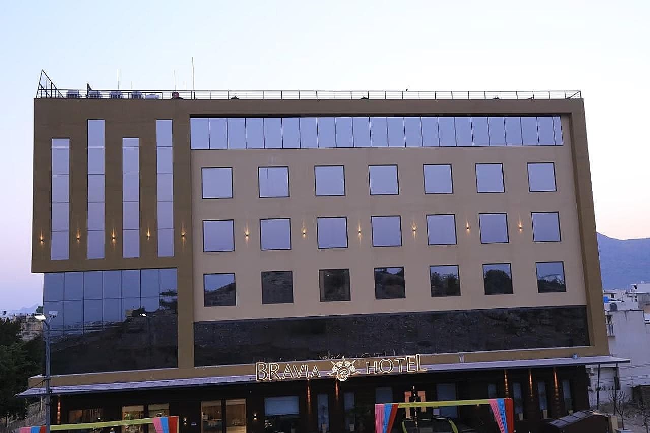 undefined Bravia Hotel- Punchseel Nagar 10