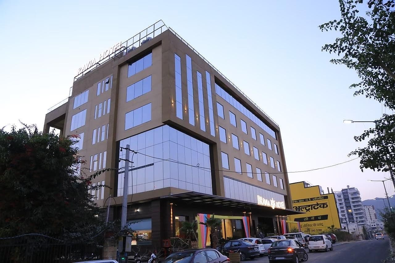 undefined Bravia Hotel- Punchseel Nagar 6