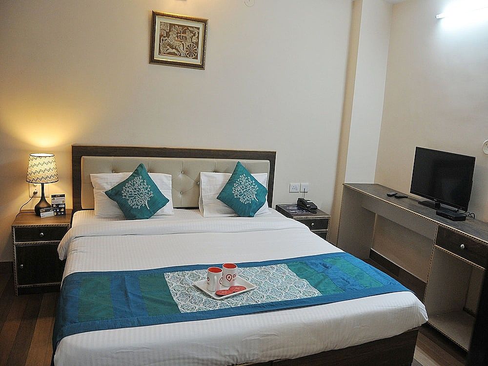 OYO 3028 Season 4 Double or Twin Room 10