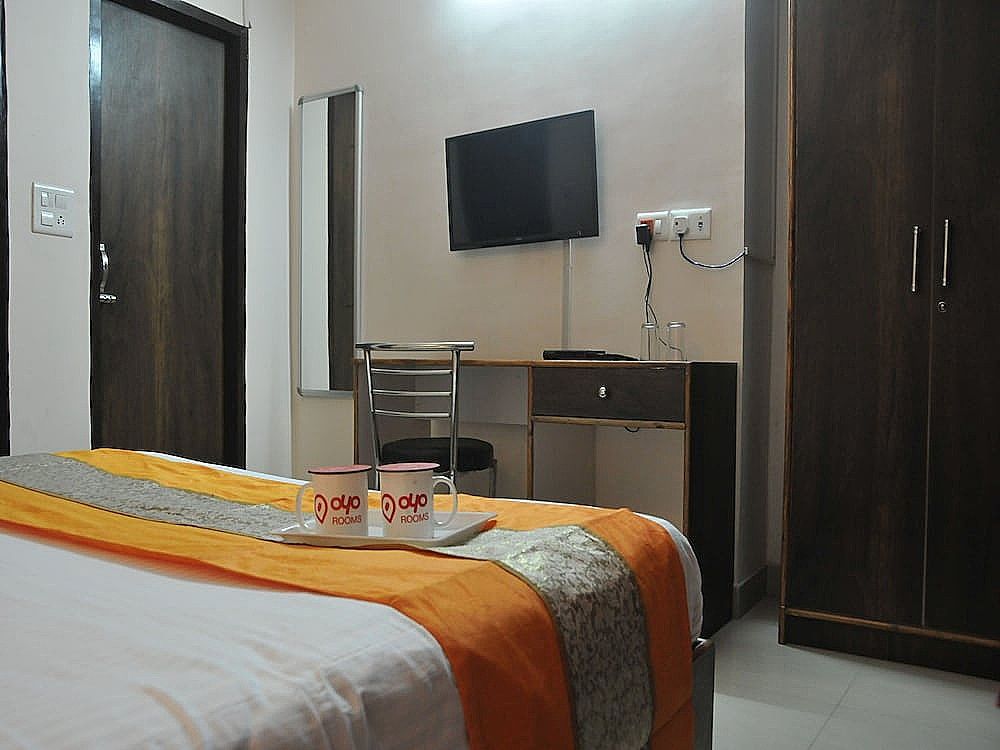 OYO 3028 Season 4 Double or Twin Room 16